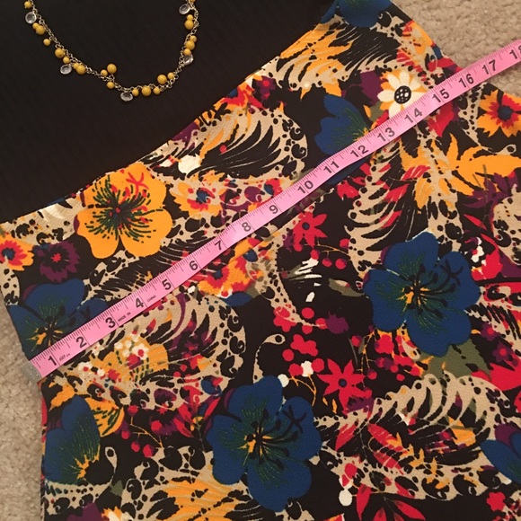 NWOT LuLaRoe Floral and Paisley Azure A-line Skirt - Picture 3 of 6